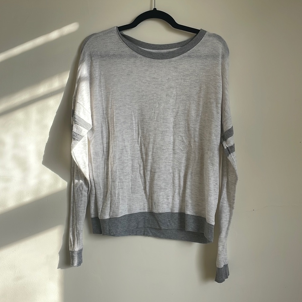 Long sleeve top with stripped sleeves Aeropostale